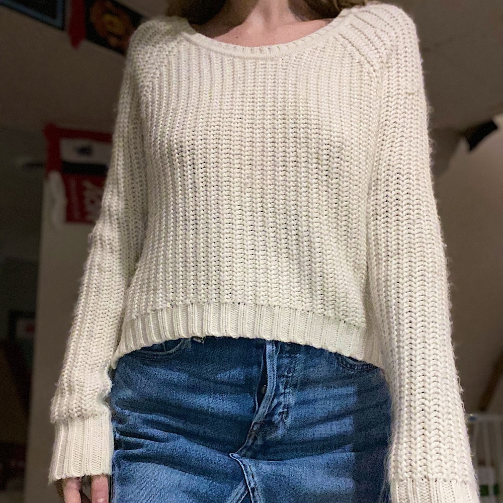 GARAGE CREAM SWEATER